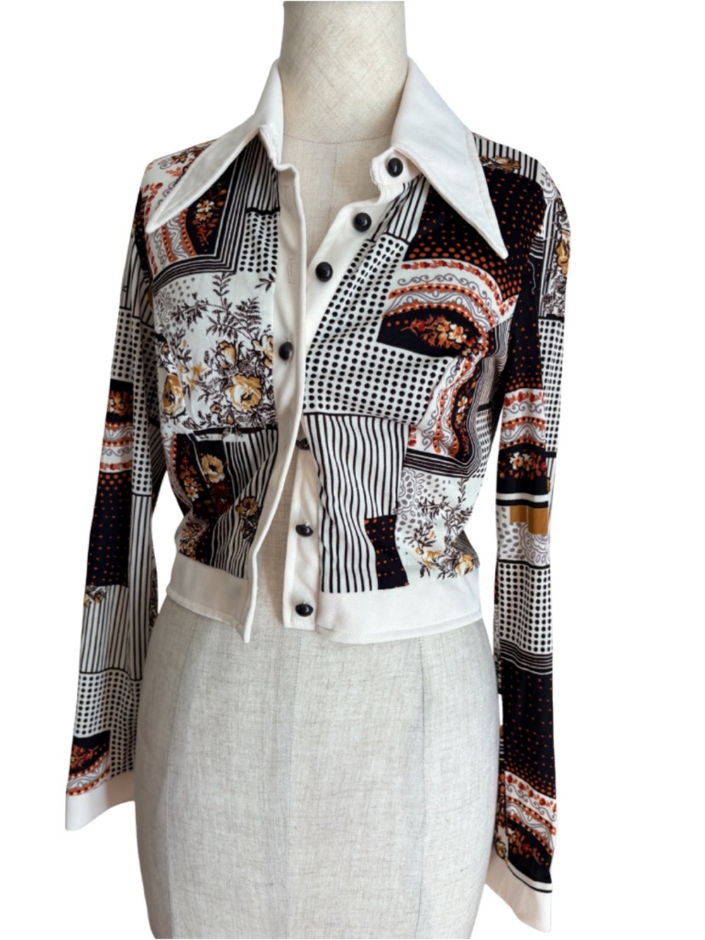 VTG 70s White and Brown Floral multi patchwork Top Long Sleeve Crop Retro